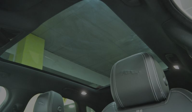 
								Jaguar F-PACE 2.0D I4 MHEV full									