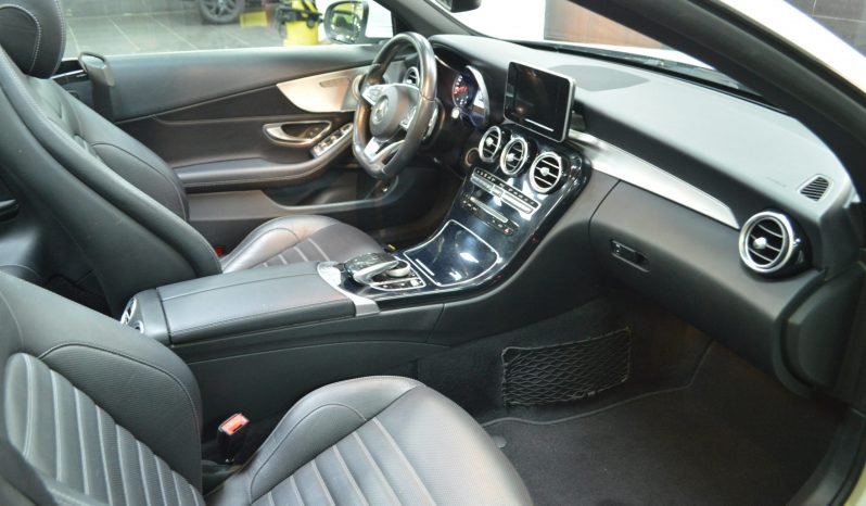 
								Mercedes-Benz C 200 Cabrio AMG Line full									