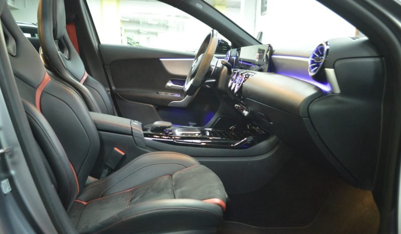 
								Mercedes-Benz A 45 S AMG 4MATIC 421 CV full									