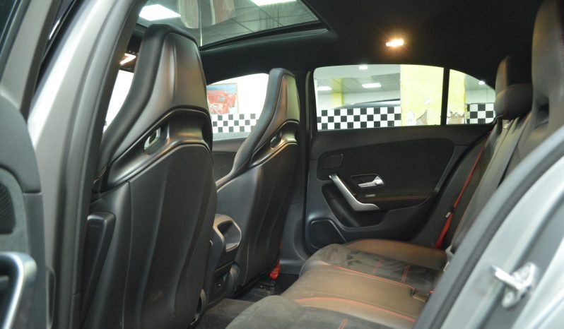 
								Mercedes-Benz A 45 S AMG 4MATIC 421 CV full									