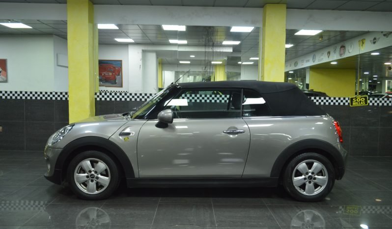 
								Mini Cooper D Cabrio full									