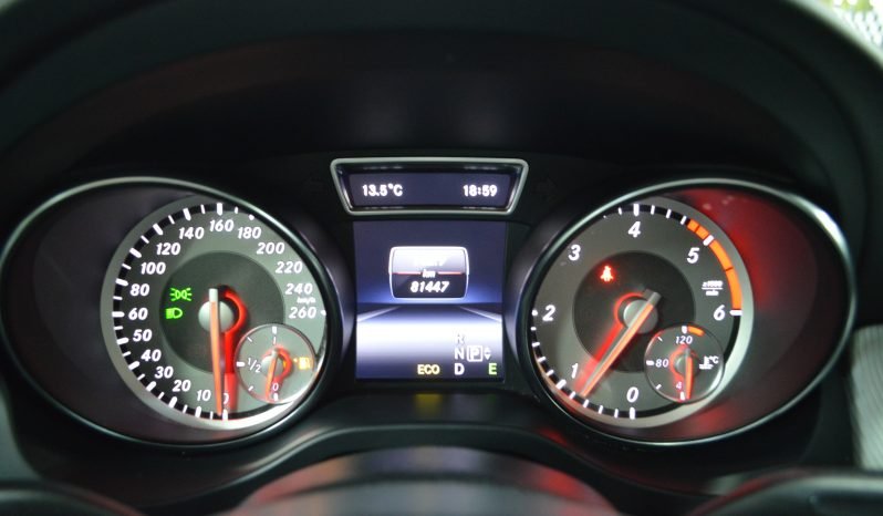 
								Mercedes-Benz GLA 200 CDI Urban full									