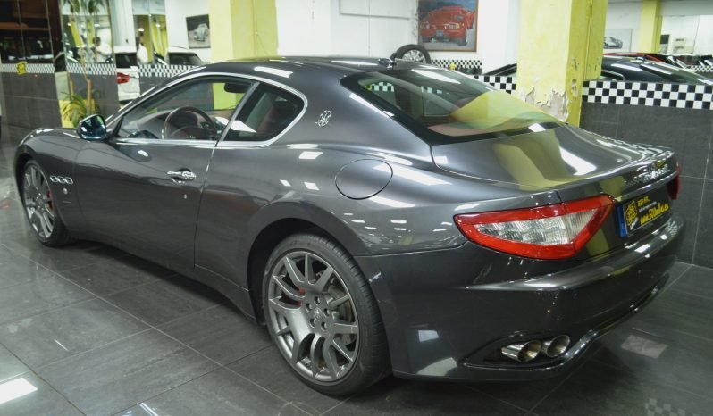 
								Maserati GranTurismo 4.2 V8 405 CV full									