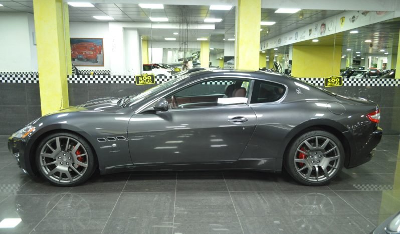 
								Maserati GranTurismo 4.2 V8 405 CV full									